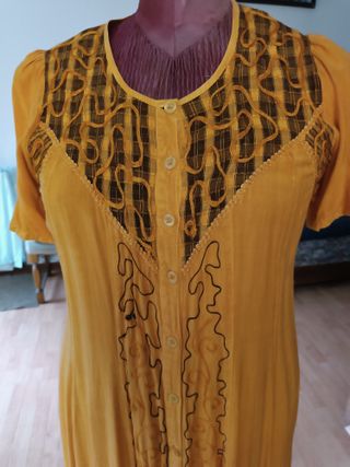 Abito estivo giallo stile etnico
