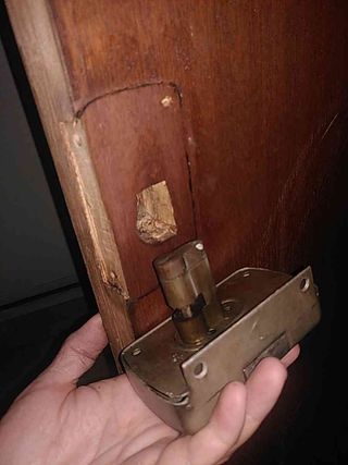 Cerradura trastero MCM seminueva