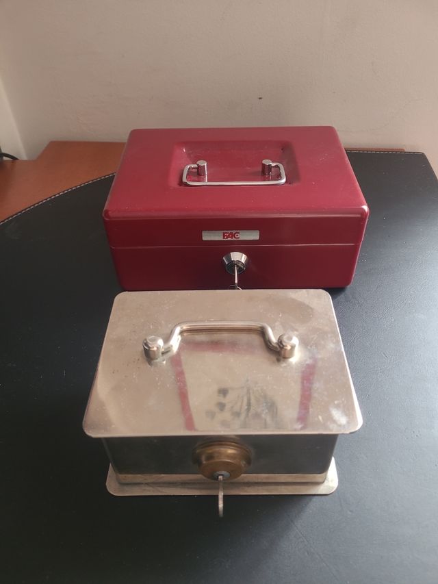 2 Cajas Fuertes Metálicas