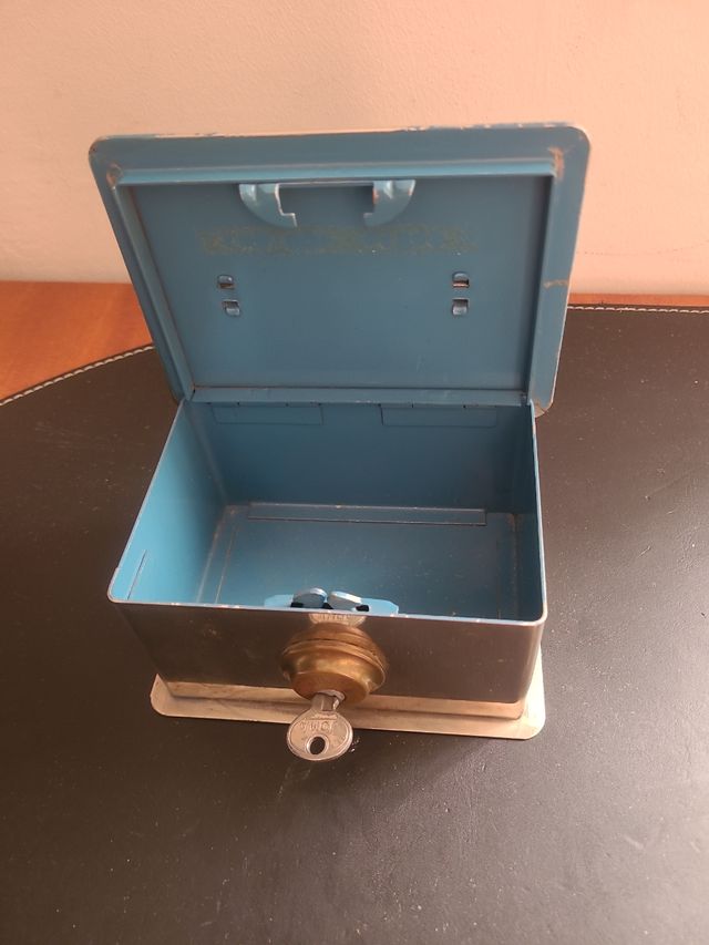 2 Cajas Fuertes Metálicas