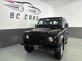 Land Rover Defender 2013