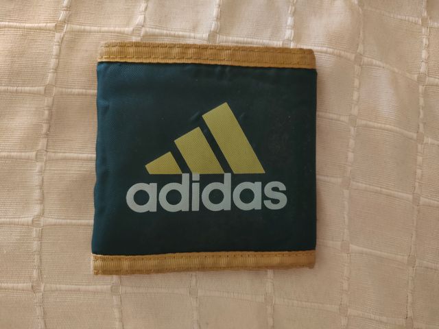 Cartera Adidas Vintage Verde-Dorada