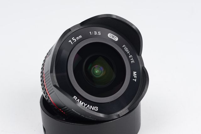 Samyang 7.5mm f/3.5 Ojo de Pez MFT