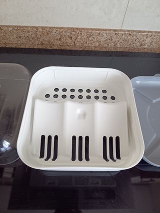 Esterilizador biberones Chicco.