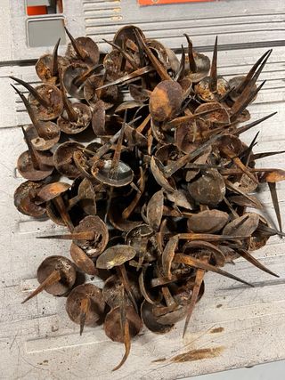 Clavos de forja antiguos