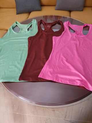 3 Camisetas Deporte Licra - Talla M. Sin estrenar