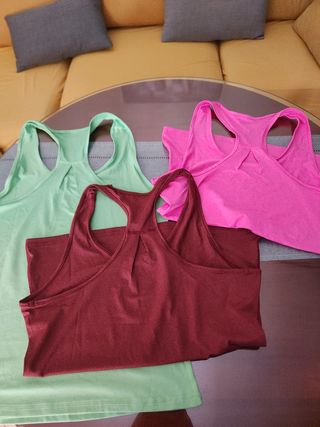 3 Camisetas Deporte Licra - Talla M. Sin estrenar
