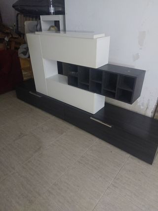Mueble TV blanco y negro
