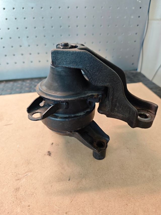 Soporte motor - lado distribución Honda Prelude V