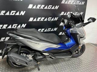 Honda Forza 125 - Moto Scooter