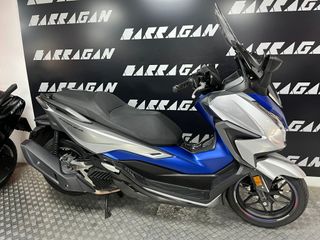 Honda Forza 125 - Moto Scooter