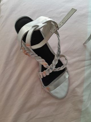 Sandalias tacón bajo plata Golden Sun nuevas 