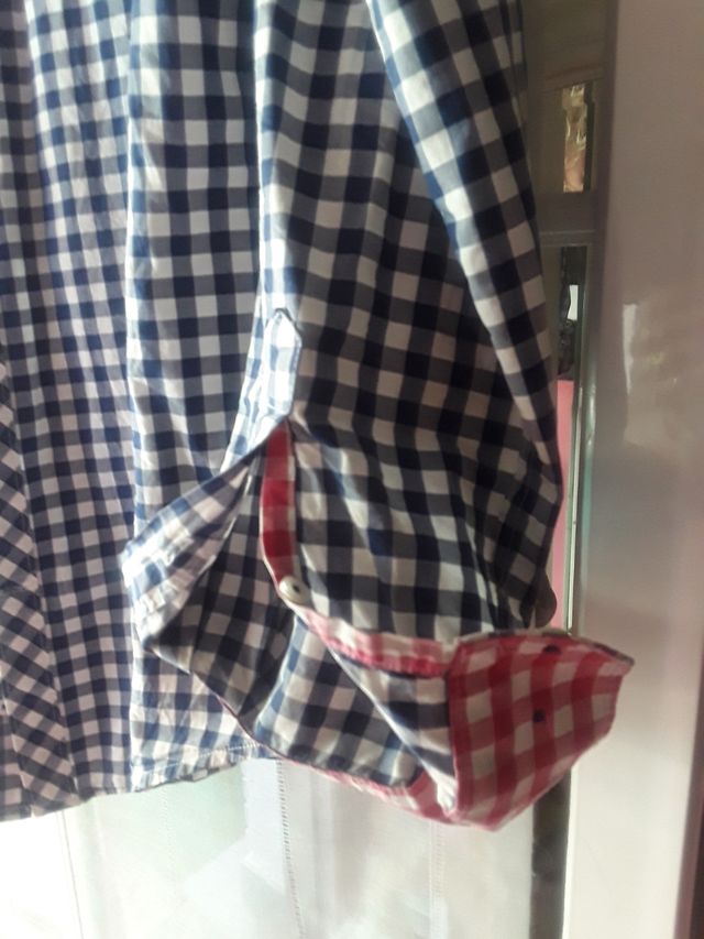 Camisa Sfera cuadros azul-blancoy detalles fucsia