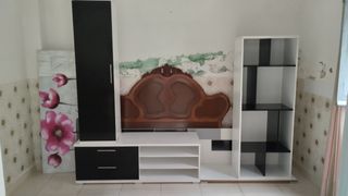 Mueble salón blanco y negro ,