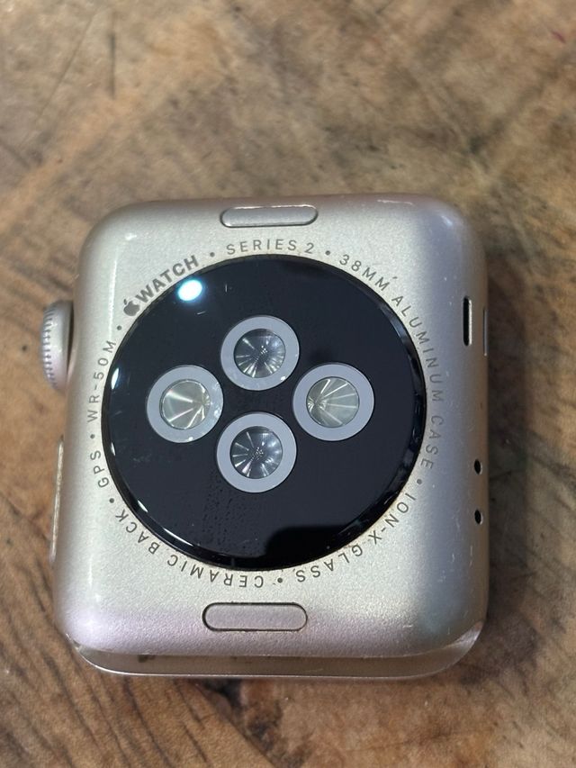 Apple Watch Series 2 - 38mm - Gold