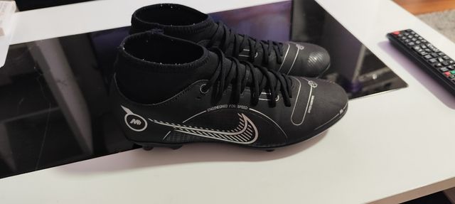 Botas Nike Mercurial Superfly 8 Club MG.
