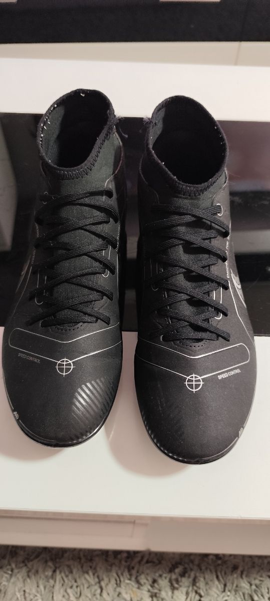 Botas Nike Mercurial Superfly 8 Club MG.