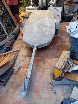 Remolque pequeño para moto acuática