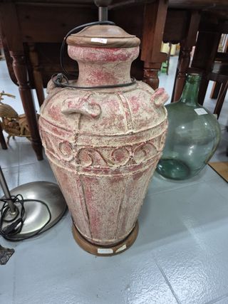 Lámpara barro estilo antiguo
