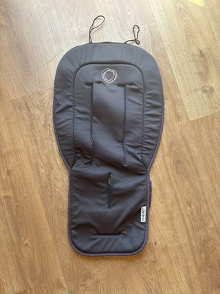Colchoneta Bugaboo negra para silla