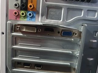 Ordenador de sobremesa +teclado +ratón