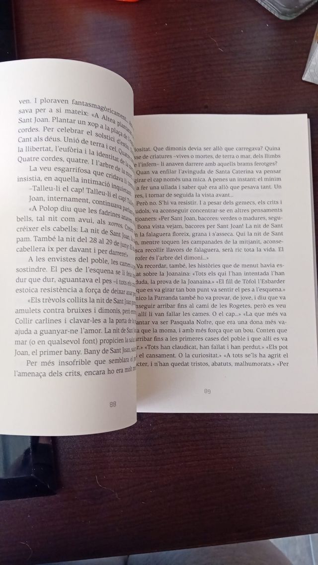 Pack 2 , Les vacantes de Saïda / Por o Fugirem