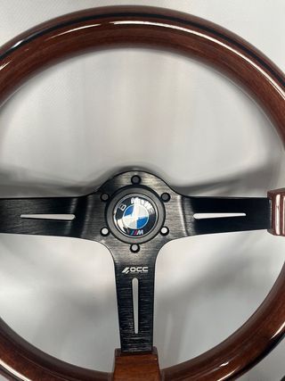 Volante y piña madera coche clasico