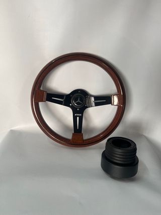 Volante y piña madera coche clasico