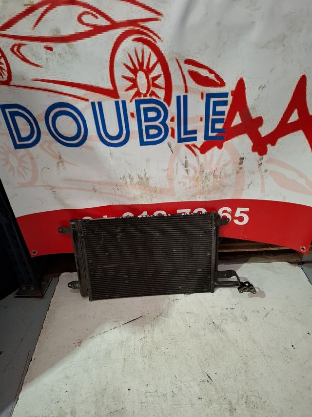 Radiador VW 1K0 820 411S