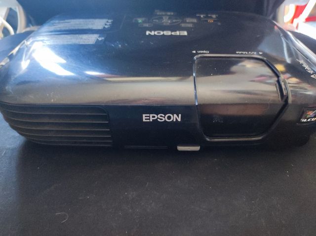 Proiettore Epson EB-S72 usato