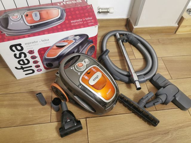 Aspiradora Ufesa as5200