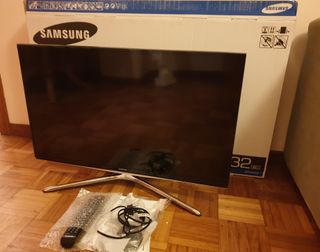 TV Samsung LED 32" Smart TV