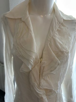 Blusa blanca manga larga talla M