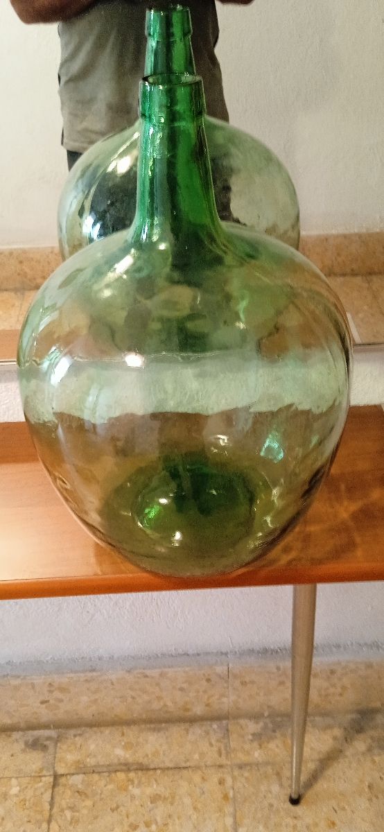 2 Jarrones Dama Juana 20L - Verdes cada uno 25€