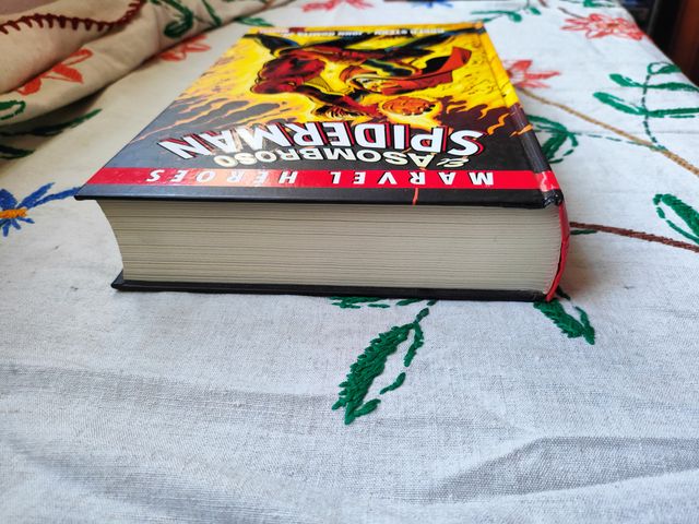 Asombroso Spiderman Roger Stern. Marvel Héroes.