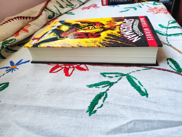 Asombroso Spiderman Roger Stern. Marvel Héroes.