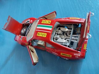 Maqueta Ferrari GTO Burago Escala 1:24