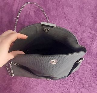 Bolso negro. Clutch o con correa