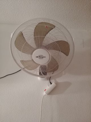 Ventilador de Pared Orbegozo, con mando.