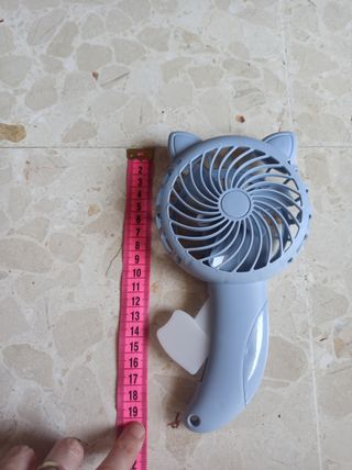 Ventilador de mano gato
