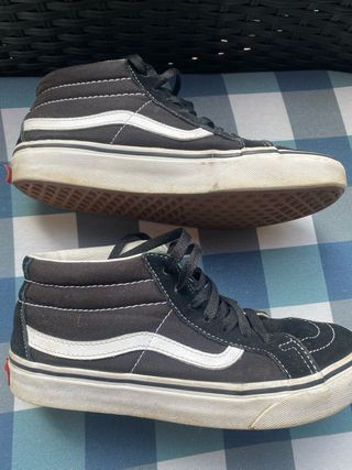 Vans Mid-Top Negras