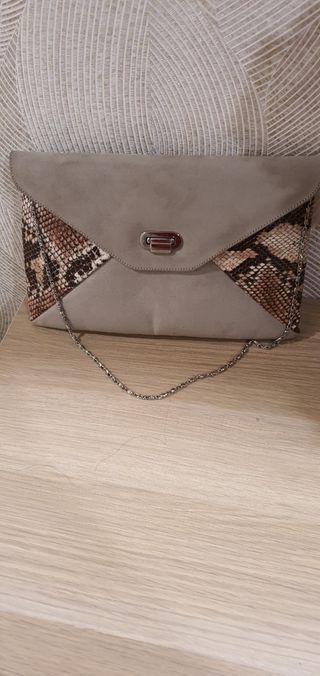 Zapatos y bolso beige-marrón
