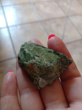 Diopside Verde Grezzo
