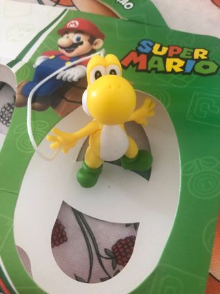 Yoshi Kinder Joy - Figura Amarilla