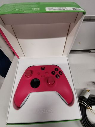 CONSOLA XBOX ONE X 1TB 