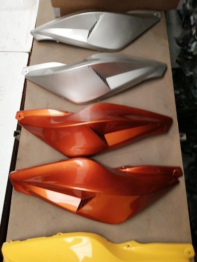 kit tapas laterales Yamaha aerox