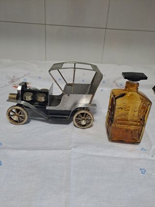 Coche licorera vintage metal