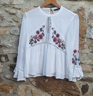 Blusa Sfera blanca c/ bordados - M