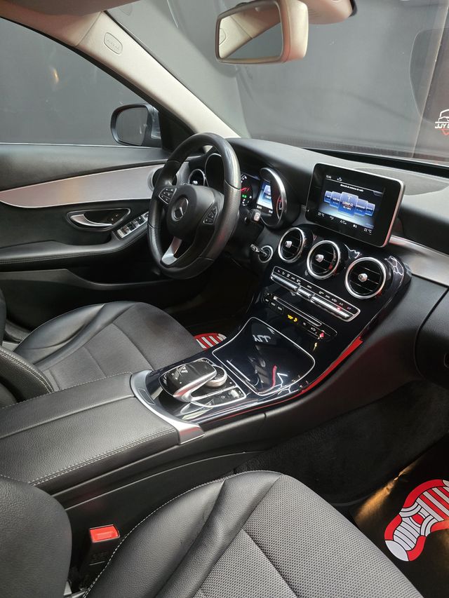 Mercedes-Benz Clase C 220 AMG LINE 