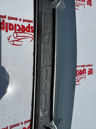 Spoiler post Alfa Romeo 147 Q2